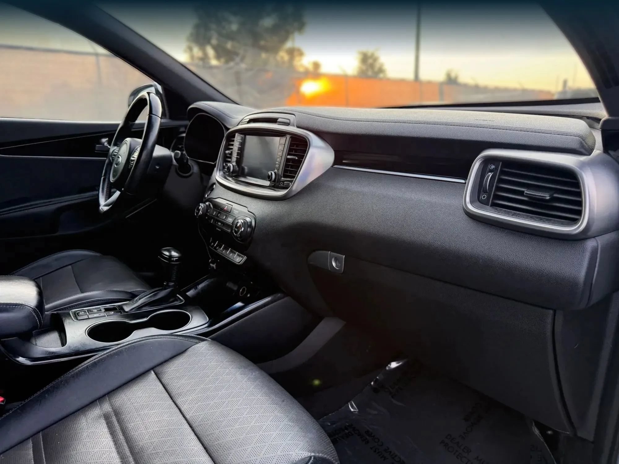 Used 2016 Kia Sorento SX w/ SXL Technology Package AWD/4WD image 19