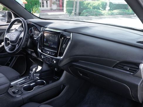Used 2023 Chevrolet Traverse LT FWD image 38
