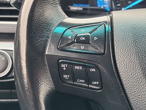 Used 2016 Ford Explorer XLT w/ Equipment Group 202A image 29