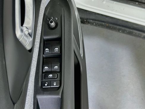Used 2022 Jeep Compass Latitude w/ Convenience Group AWD/4WD image 17