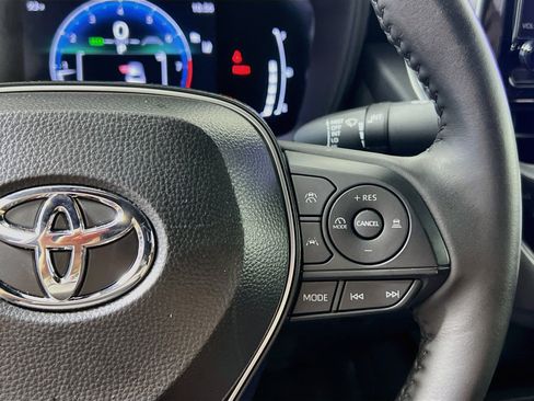 Used 2026 Toyota Corolla SE FWD image 19