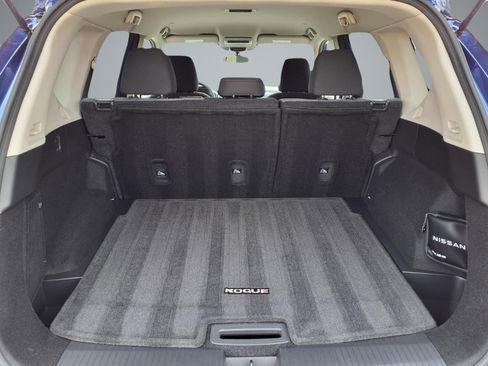 Used 2022 Nissan Rogue SV image 13