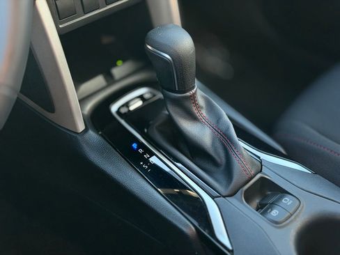 Used 2024 Toyota Corolla Cross AWD Hybrid image 16