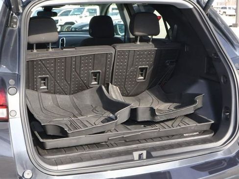 Used 2023 Chevrolet Equinox LT image 21