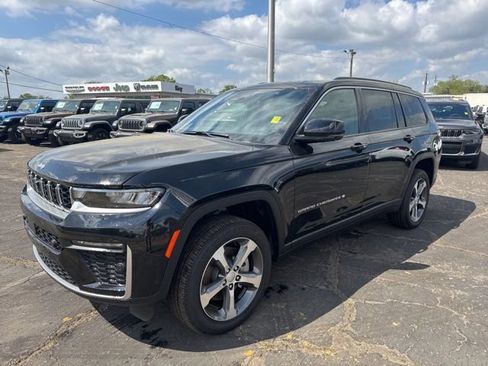 New 2026 Jeep Grand Cherokee L Limited w/ Luxury Tech Group II RWD image 7