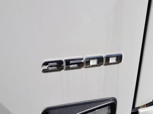 New 2024 Chevrolet Low Cab Forward image 12