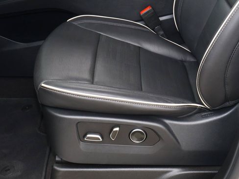 Certified 2024 Cadillac Escalade ESV Premium Luxury RWD image 20