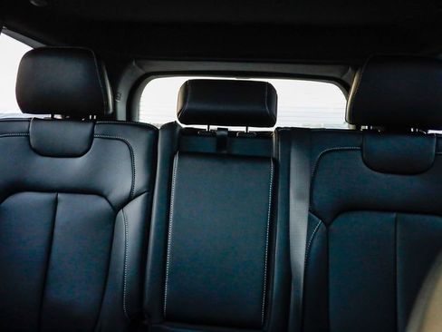 New 2025 Jeep Grand Cherokee Limited w/ Black Appearance Package image 29