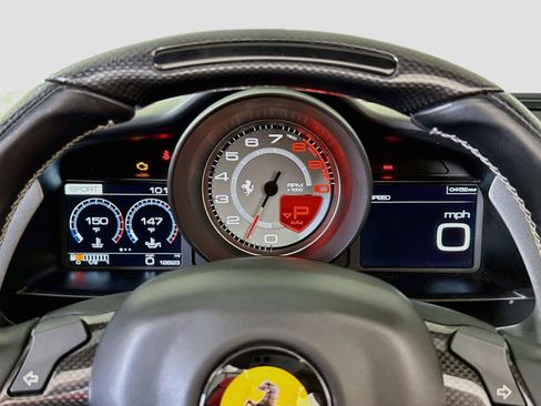 Used 2019 Ferrari 488 Spider RWD image 18