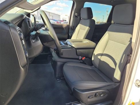 Used 2022 Chevrolet Silverado 1500 Custom image 5
