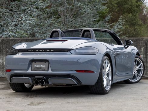 Certified 2024 Porsche 718 Boxster image 11