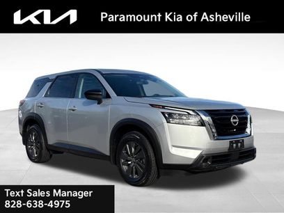 Used 2024 Nissan Pathfinder S