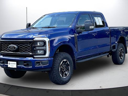 Used 2026 Ford F250 Lariat w/ Tremor Off-Road Package AWD/4WD image 4