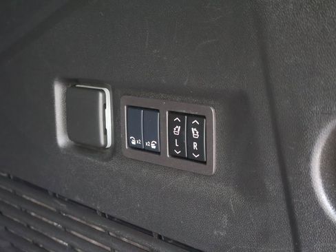 Certified 2024 Chevrolet Suburban Premier AWD/4WD image 53