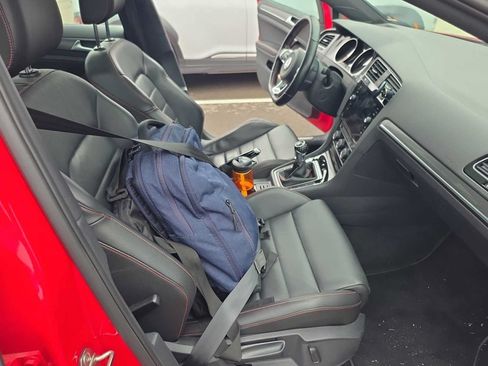 Used 2019 Volkswagen GTI SE FWD image 26