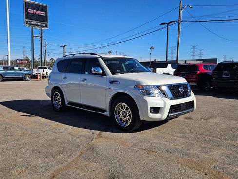 Used 2020 Nissan Armada Platinum w/ Captain's Chairs Package image 8