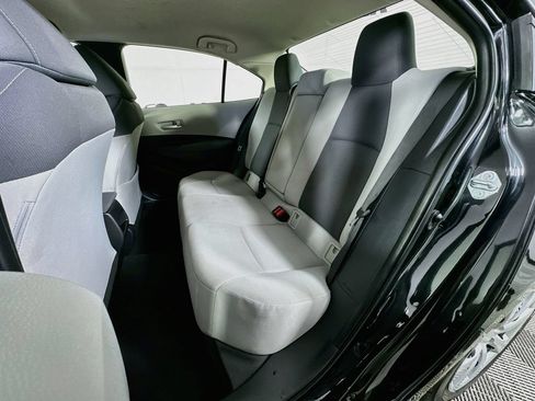 Used 2021 Toyota Corolla LE FWD image 27
