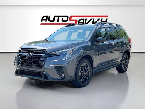 Used 2024 Subaru Ascent Onyx Edition image 3