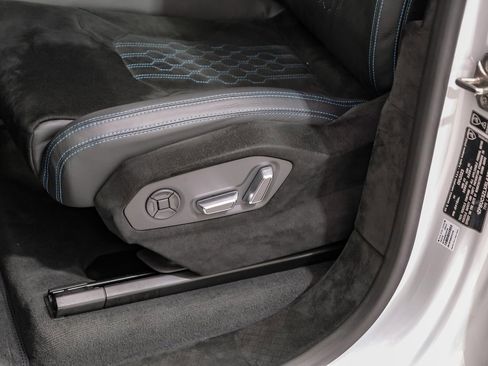 Used 2024 Lamborghini Urus Performante image 39