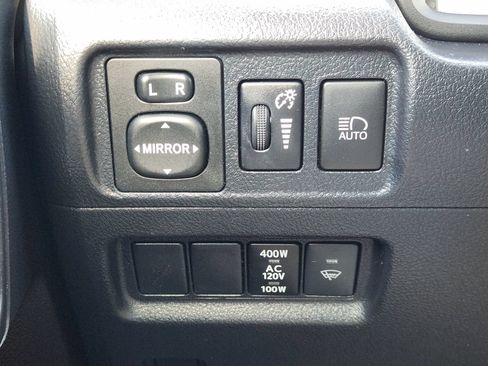 Used 2022 Toyota 4Runner SR5 Premium w/ Moonroof Package RWD image 26
