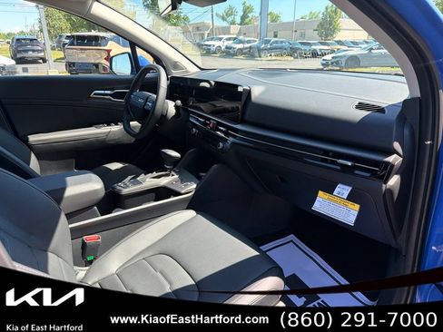 New 2026 Kia Sportage SX FWD image 12