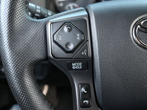 Used 2023 Toyota Tacoma TRD Off-Road image 21