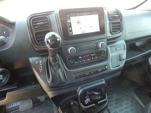 Used 2025 RAM ProMaster 2500 w/ U-Haul Equipment Group FWD image 22