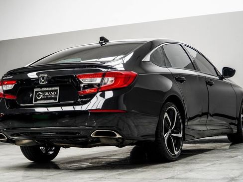 Used 2021 Honda Accord Sport image 11