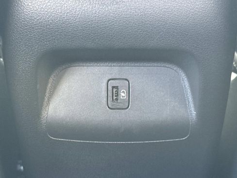 Certified 2024 Nissan Sentra SV FWD image 16