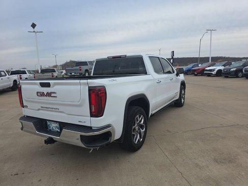 Used 2022 GMC Sierra 1500 SLT w/ SLT Convenience Package image 5