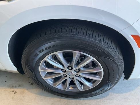 Used 2024 Buick Enclave Premium image 29