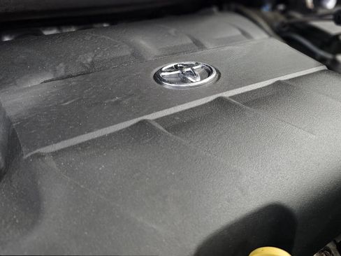 Used 2016 Toyota Sienna LE FWD image 8