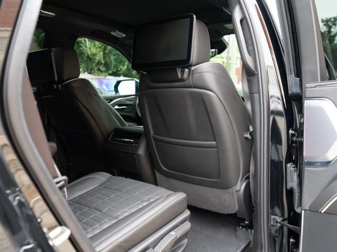 Used 2024 Cadillac Escalade V w/ LPO, ONYX Package AWD/4WD image 25