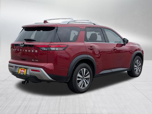 Used 2023 Nissan Pathfinder SL AWD/4WD image 7