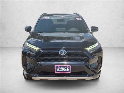 Used 2022 Toyota RAV4 SE AWD/4WD image 2