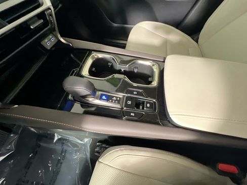 Used 2024 Lexus RX 350 FWD w/ Technology Package image 25