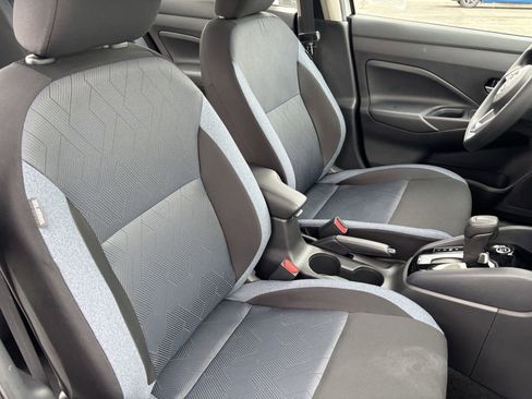 New 2025 Nissan Versa SV w/ Trunk Package image 8