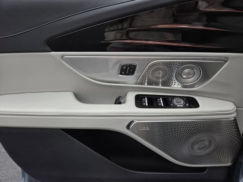 New 2026 Lincoln Nautilus Reserve AWD/4WD image 14