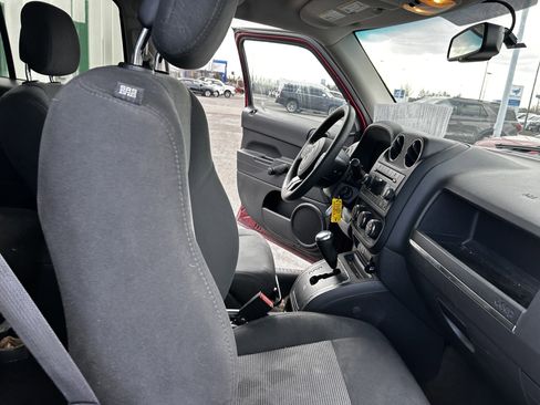 Used 2017 Jeep Patriot Sport image 12