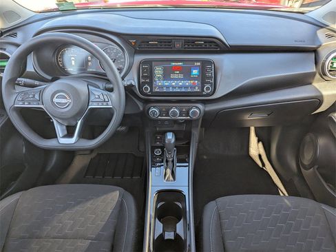 Used 2023 Nissan Kicks SV image 6