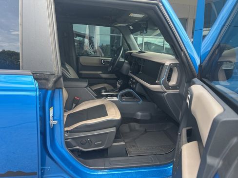 Used 2023 Ford Bronco Wildtrak image 21