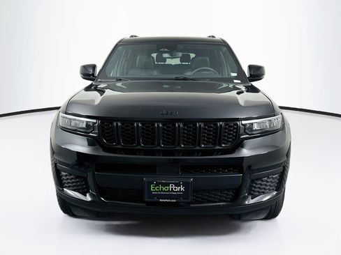 Used 2024 Jeep Grand Cherokee L Laredo AWD/4WD image 2