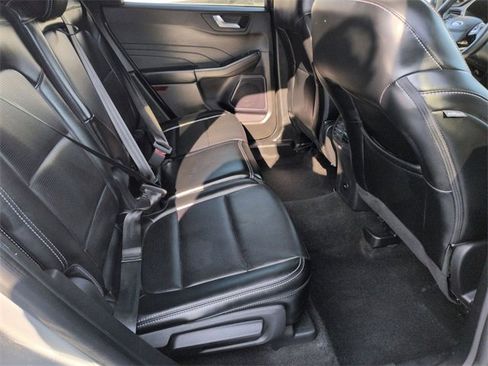 Used 2024 Ford Escape Platinum image 31