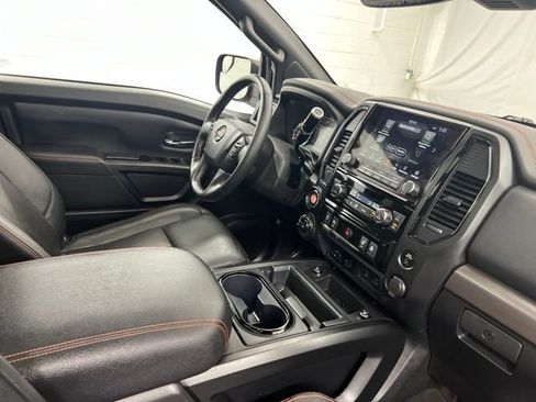 Used 2021 Nissan Titan PRO-4X w/ Pro-4x Convenience Package AWD/4WD image 24