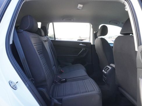 Used 2022 Volkswagen Tiguan S image 32