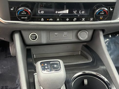 Certified 2023 Nissan Rogue SV w/ SV Premium B Package AWD/4WD image 30
