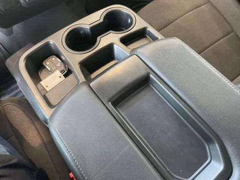 Used 2021 Chevrolet Silverado 1500 LT AWD/4WD image 14