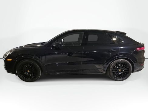 Used 2021 Porsche Cayenne GTS image 2