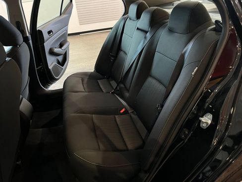 Used 2025 Nissan Altima 2.5 SV image 38