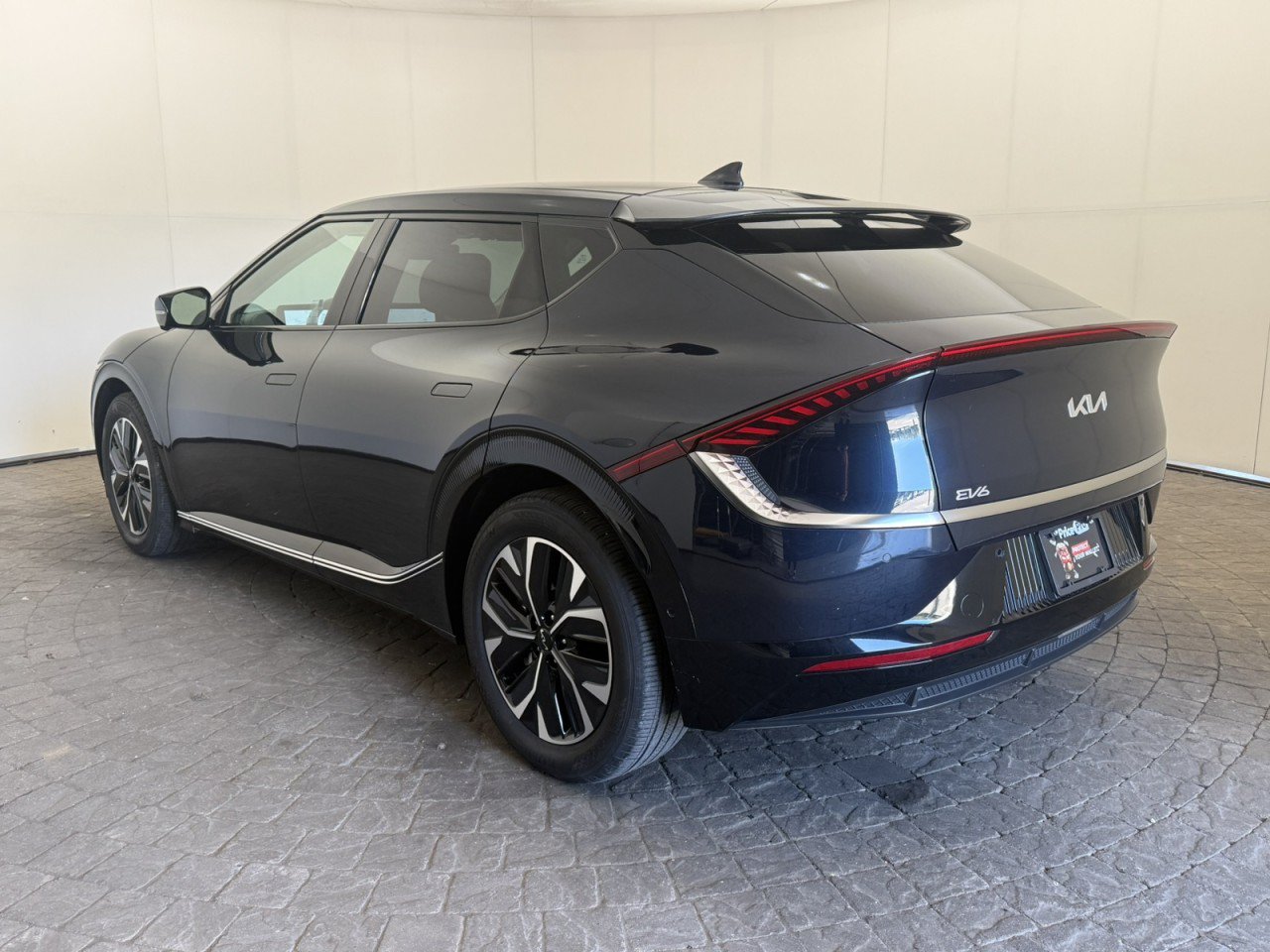 Used 2024 Kia EV6 Wind w/ Wind Technology Package AWD/4WD image 5